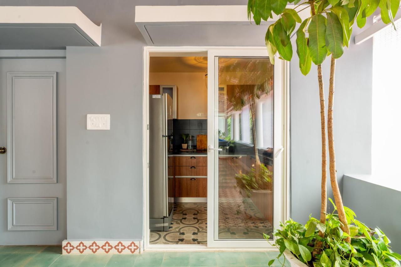 Elivaas 5 Bhk With Pvt Pool, Entertainment Room & Glass House - Bludoor Marmagao Exterior photo